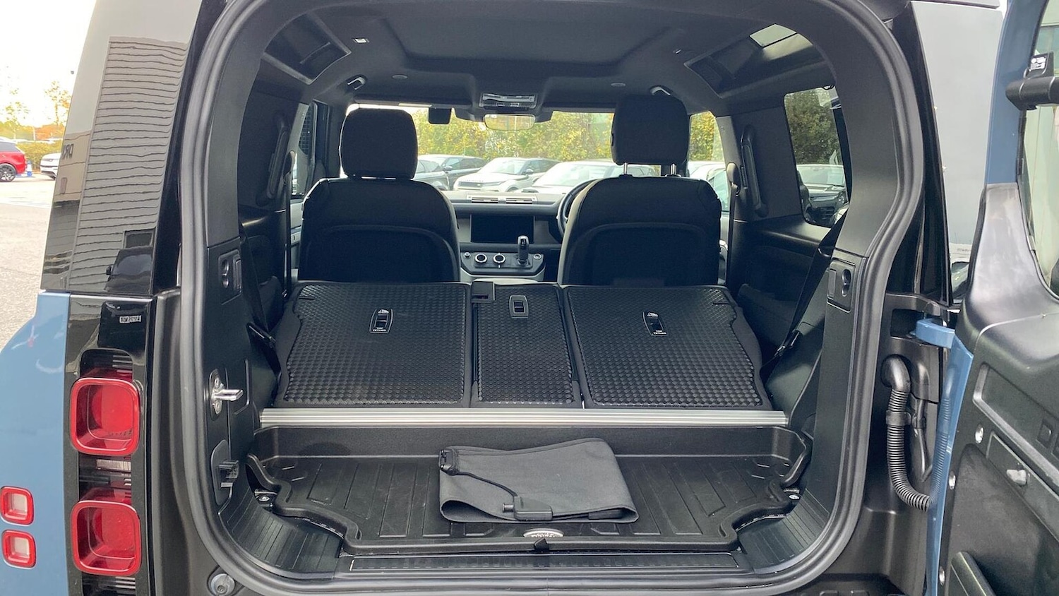 Used Land Rover Defender 2022 for sale - 76505009: Photo 36