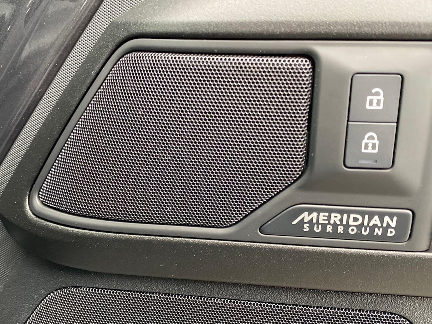 Used Land Rover Defender 2024 for sale - 78191846: Photo 26