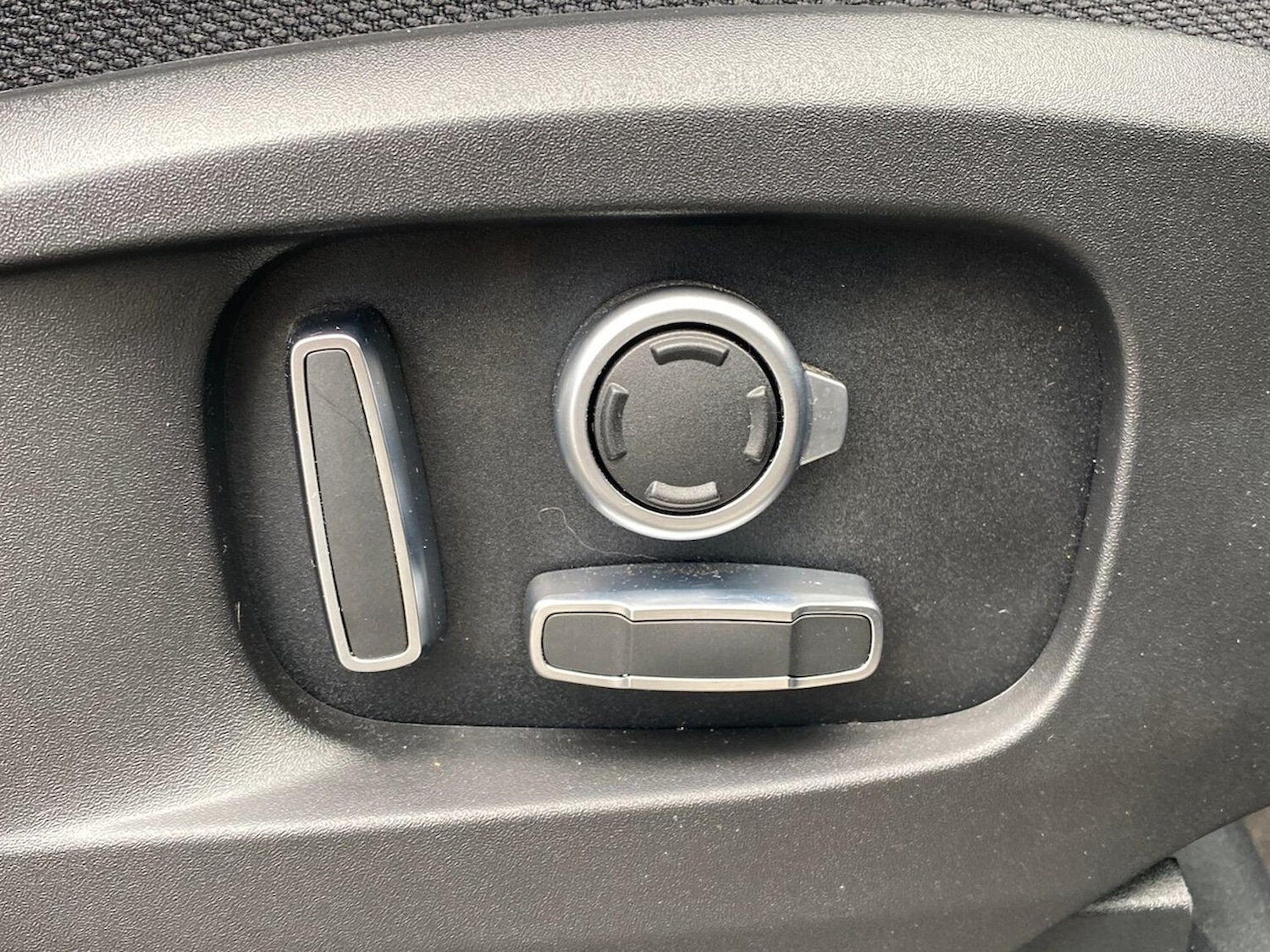 Used Land Rover Defender 2024 for sale - 78191846: Photo 34