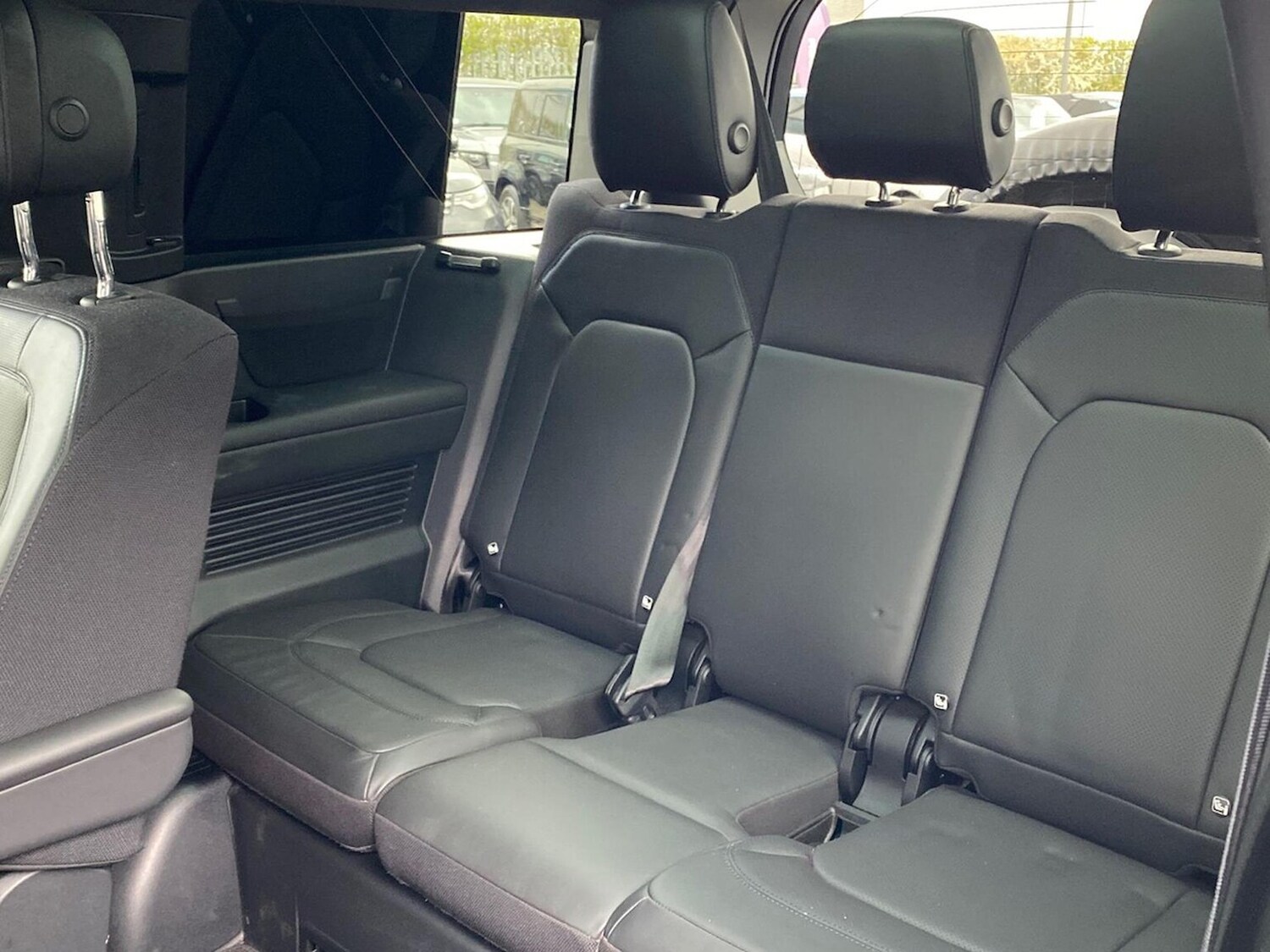 Used Land Rover Defender 2024 for sale - 78191846: Photo 40