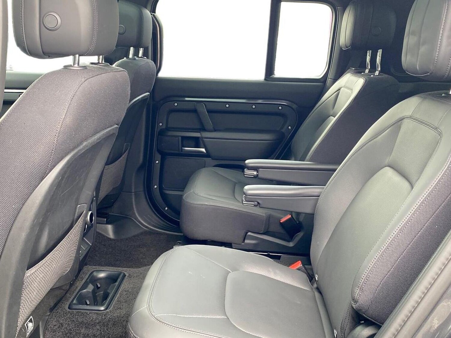 Used Land Rover Defender 2024 for sale - 78191846: Photo 6