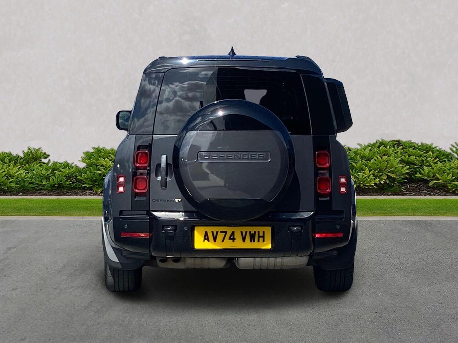 Used Land Rover Defender 2024 for sale - 78191846: Photo 8