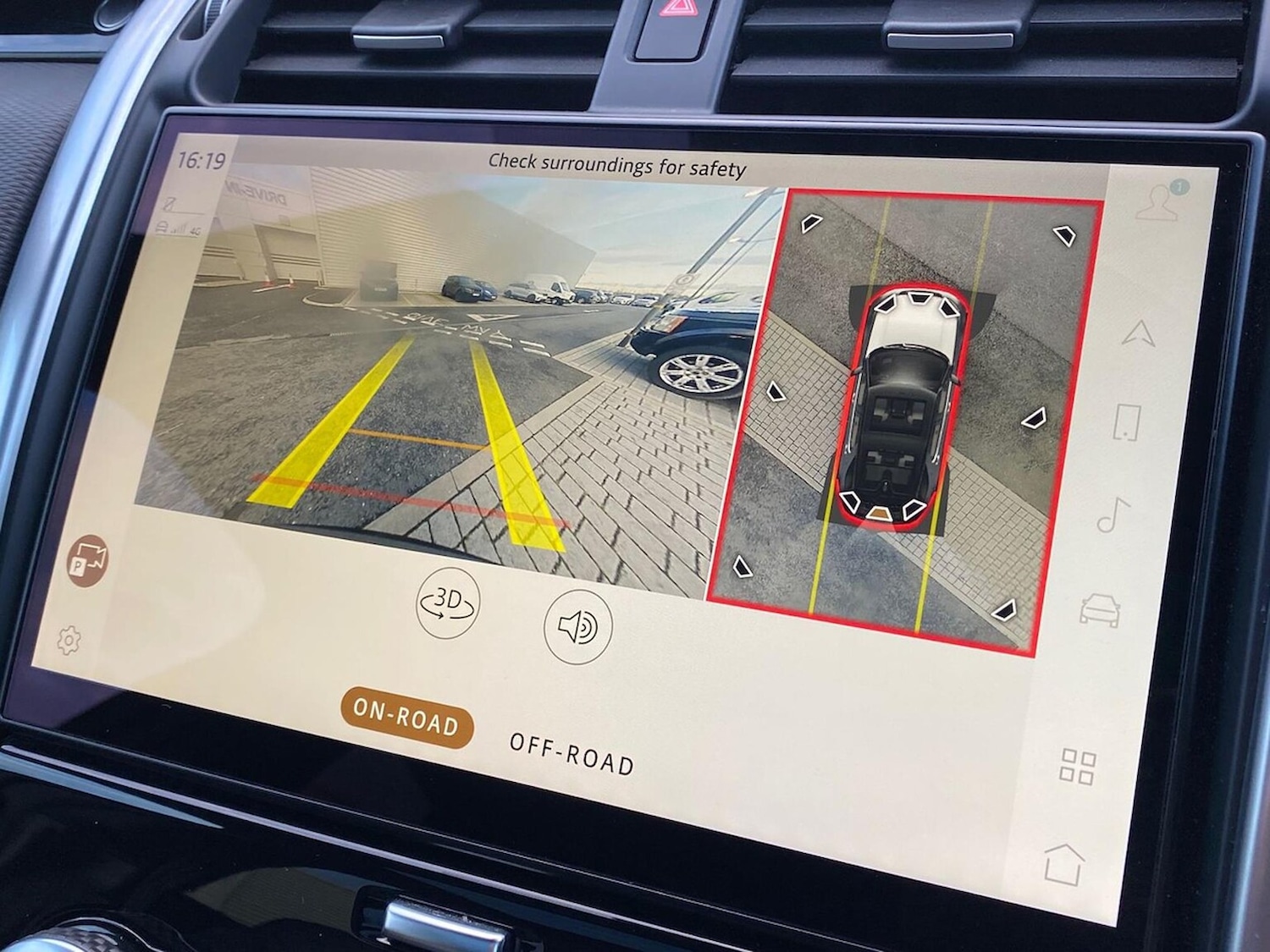 Used Land Rover Discovery 2023 for sale - 77896293: Photo 12