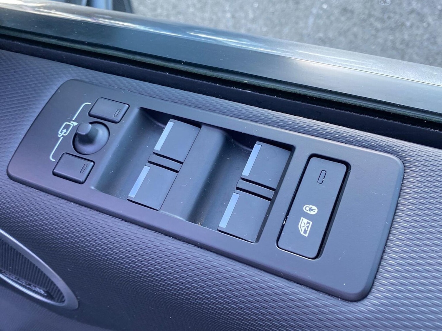 Used Land Rover Discovery 2023 for sale - 77896293: Photo 25