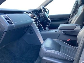 Used Land Rover Discovery 2023 for sale - 77896293: Photo