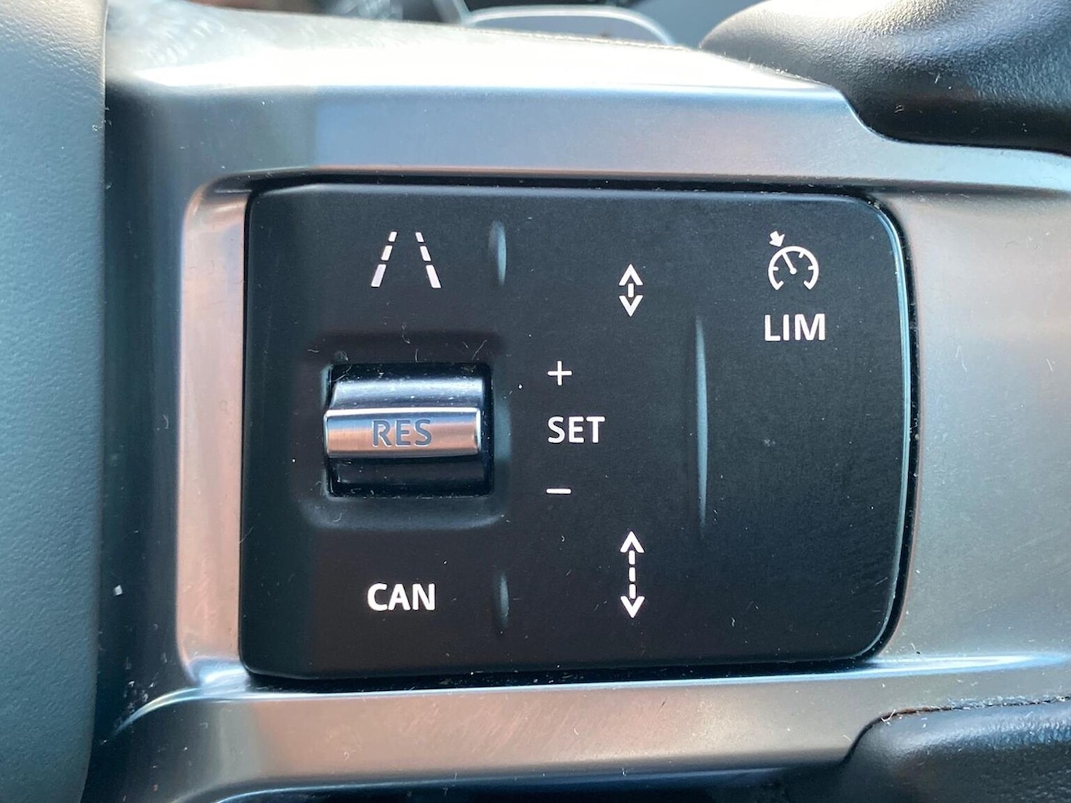 Used Land Rover Discovery 2023 for sale - 77896293: Photo 43