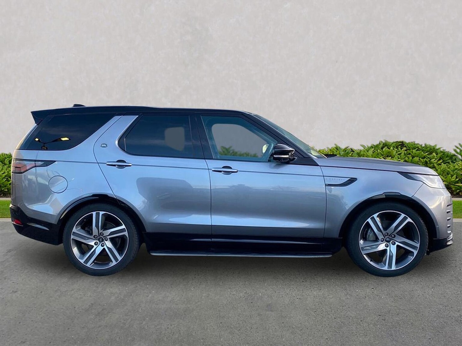 Used Land Rover Discovery 2023 for sale - 77896293: Photo 5