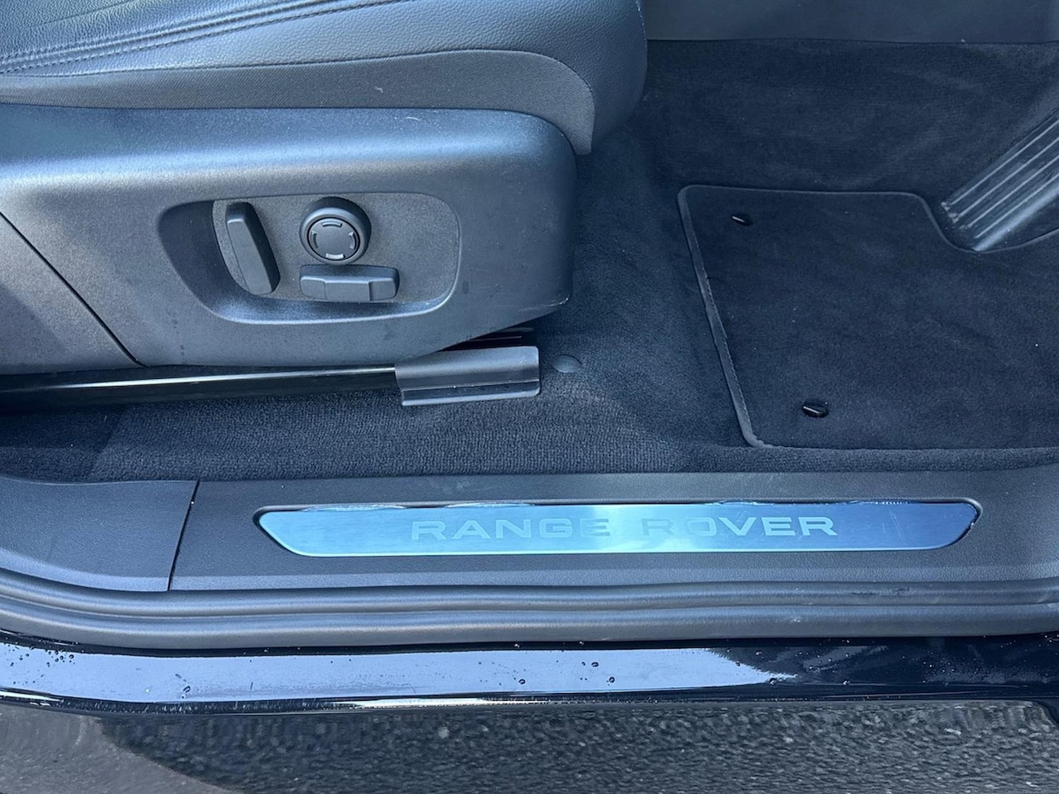 Used Land Rover Range Rover Evoque 2025 for sale - 78193455: Photo 38