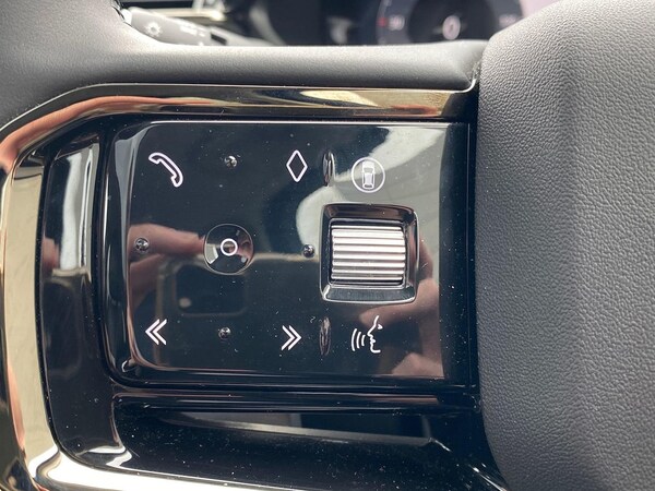 Used Land Rover Range Rover Velar 2025 for sale - 75677171: Photo 29