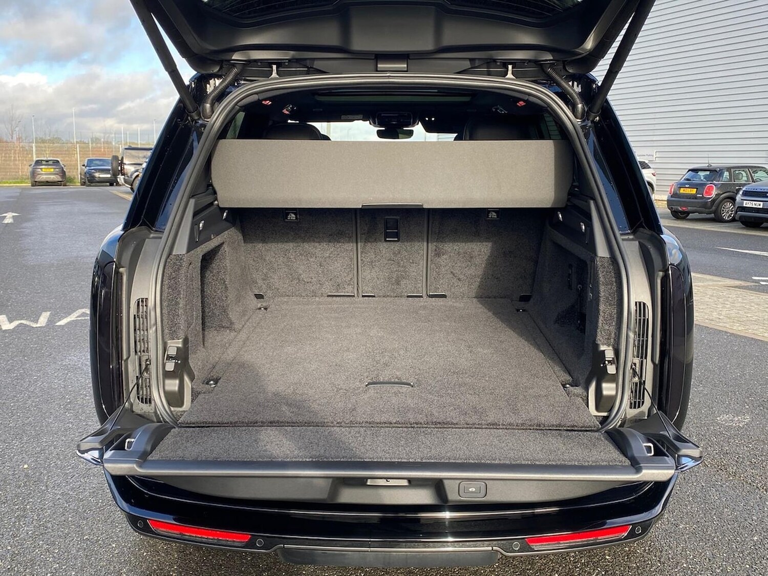 Used Land Rover Range Rover 2025 for sale - 77488039: Photo 10