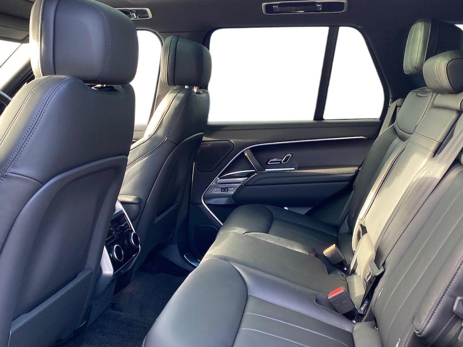 Used Land Rover Range Rover 2025 for sale - 77488039: Photo 4