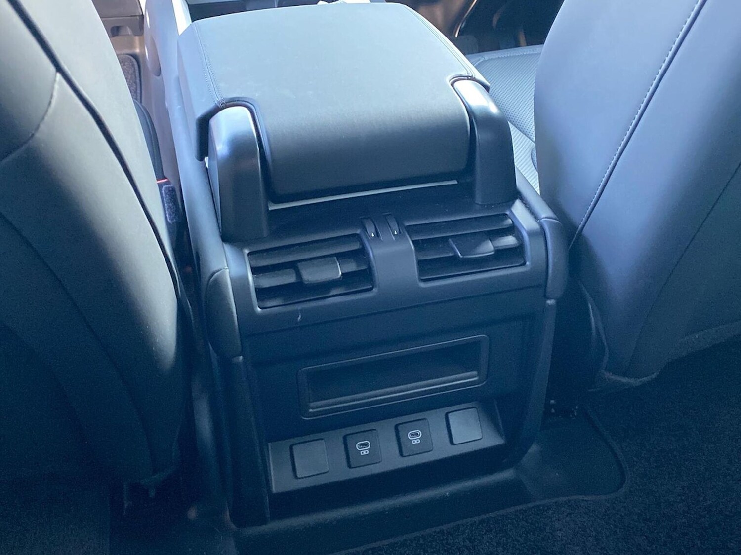 Used Land Rover Defender 2024 for sale - 78193419: Photo 20