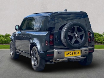 Used Land Rover Defender 2025 for sale - 75542256: Photo