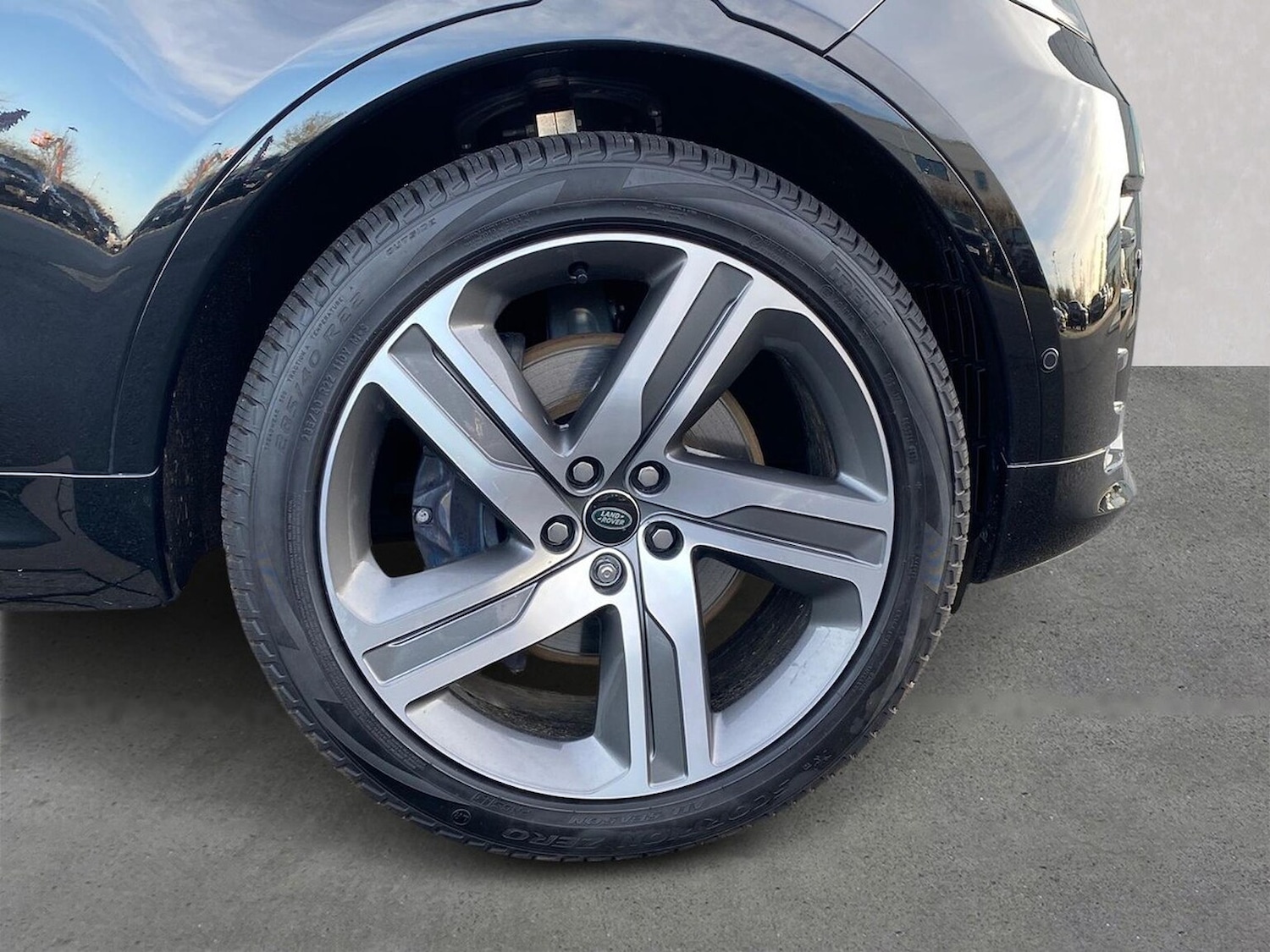 Used Land Rover Discovery 2025 for sale - 77001914: Photo 10