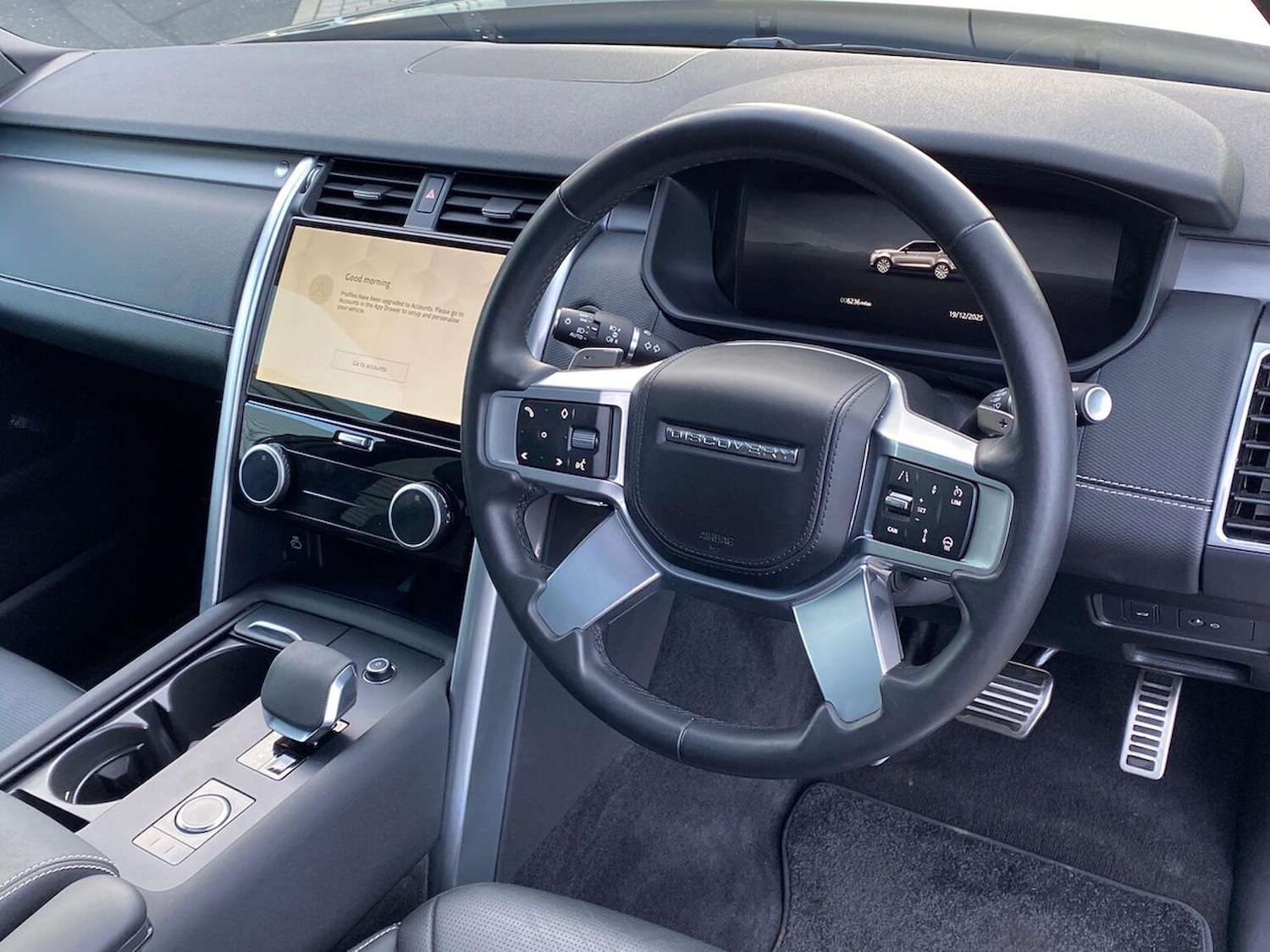 Used Land Rover Discovery 2025 for sale - 77001914: Photo 30