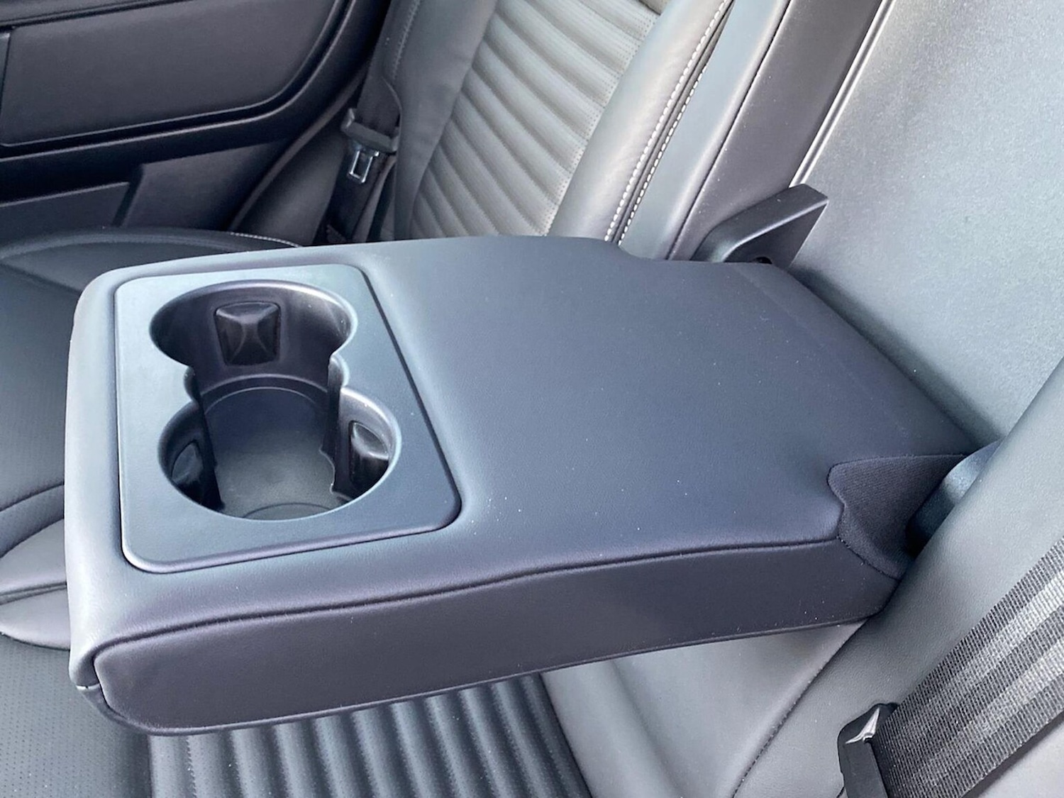 Used Land Rover Discovery 2025 for sale - 77001914: Photo 36