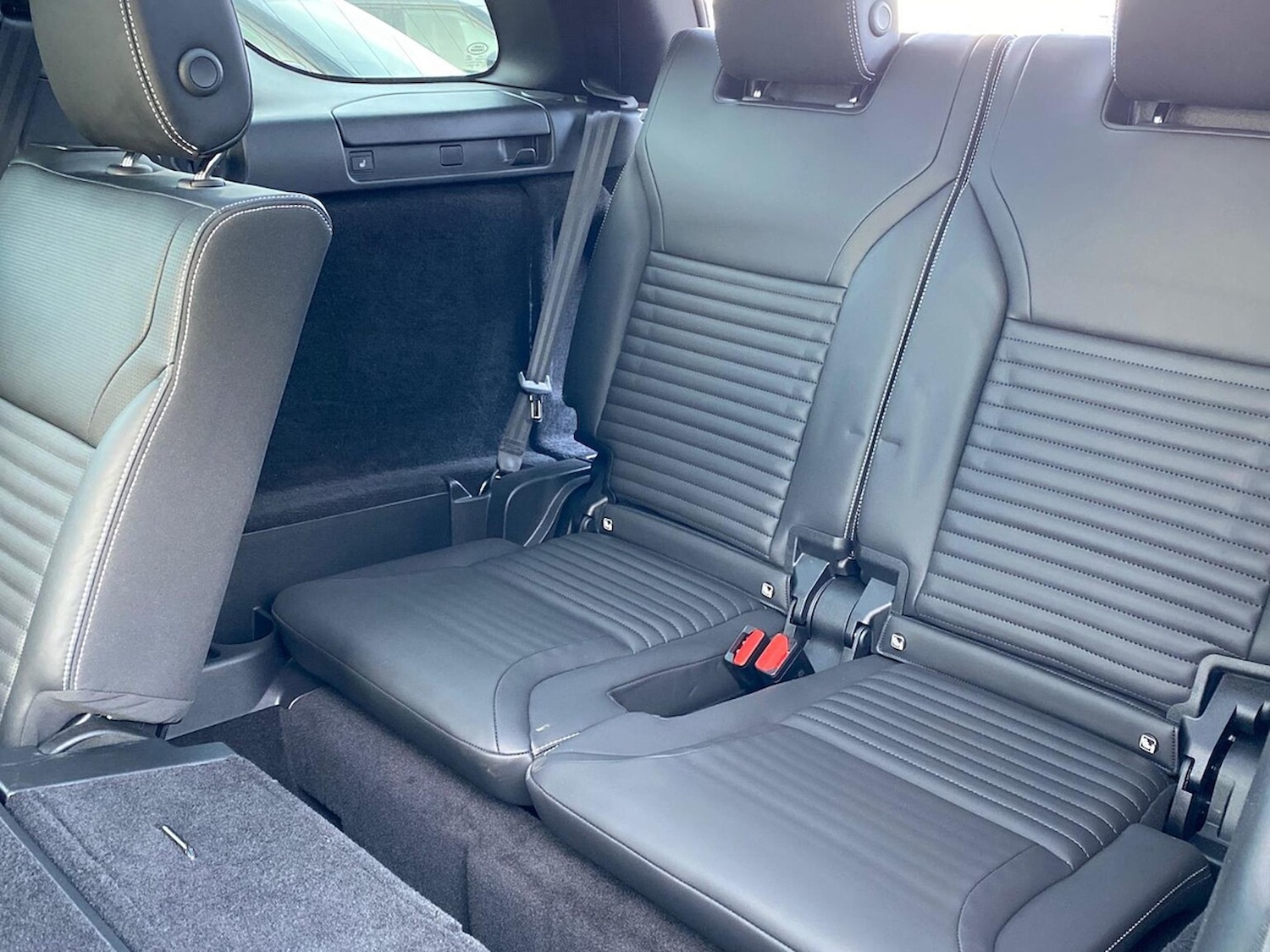 Used Land Rover Discovery 2025 for sale - 77001914: Photo 41