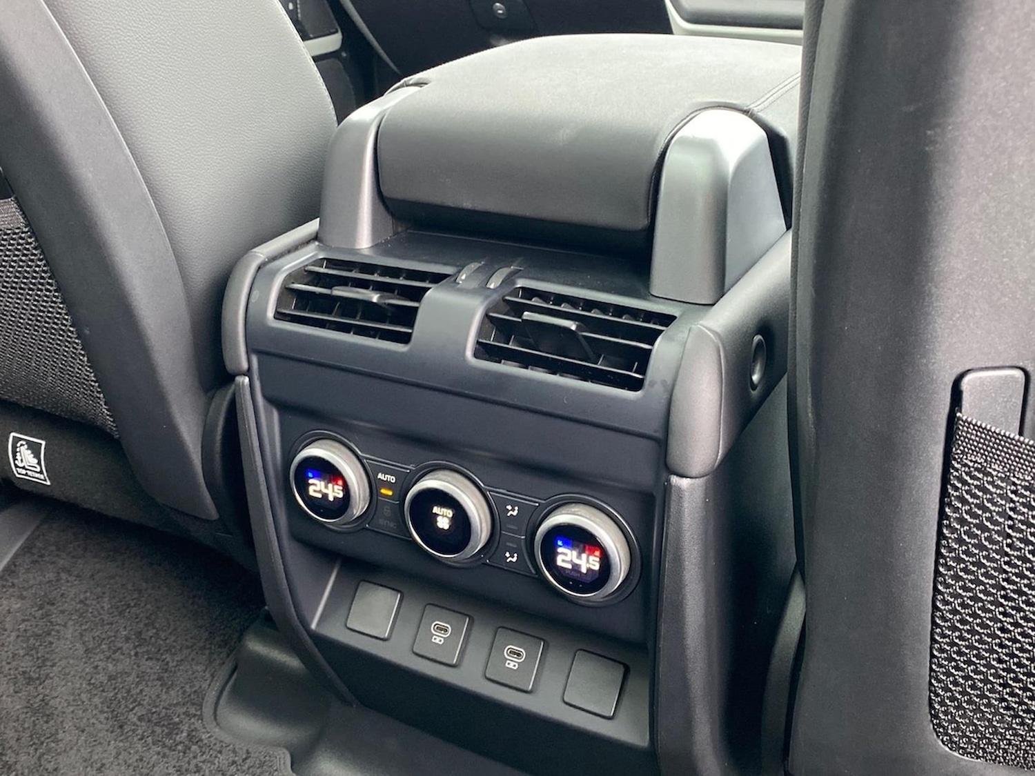 Used Land Rover Defender 2024 for sale - 78131849: Photo 20