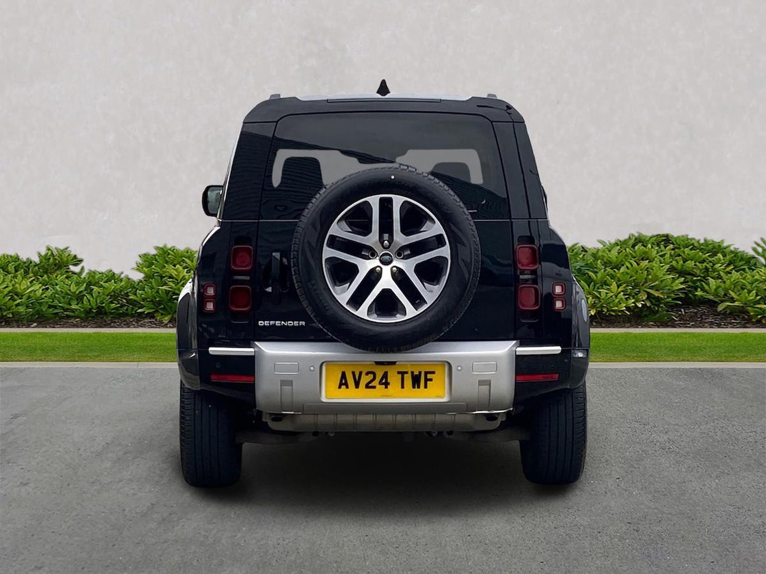 Used Land Rover Defender 2024 for sale - 78131849: Photo 8