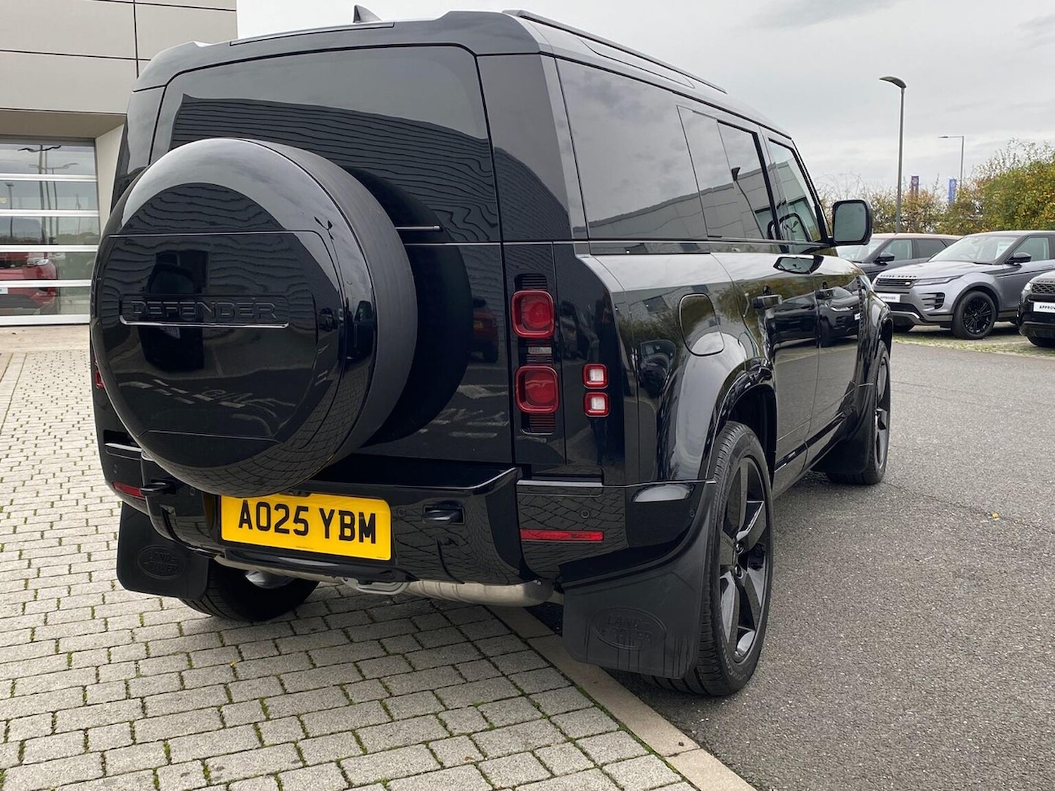 Used Land Rover Defender 2025 for sale - 76846079: Photo 30