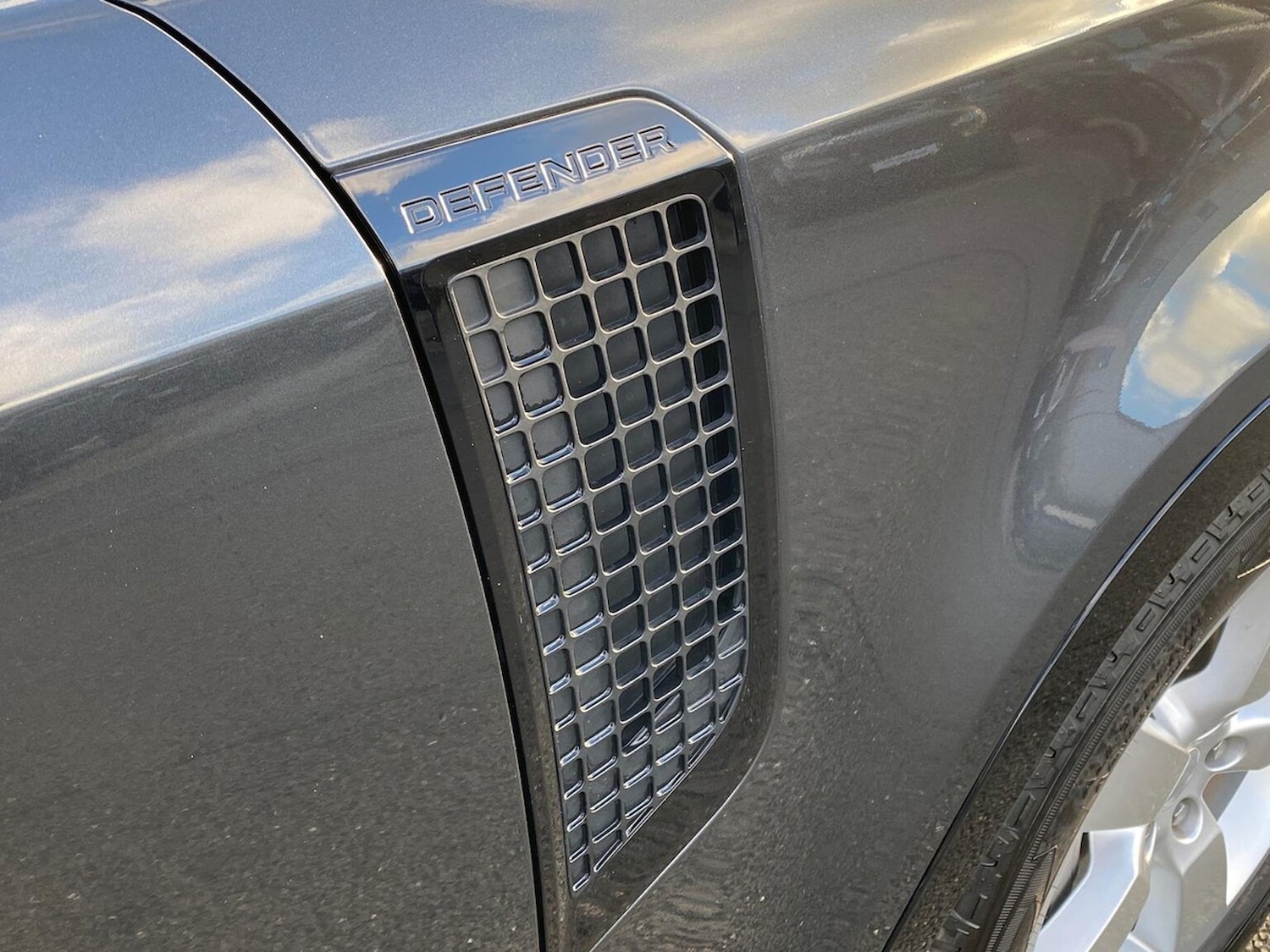 Used Land Rover Defender 2023 for sale - 76957537: Photo 26