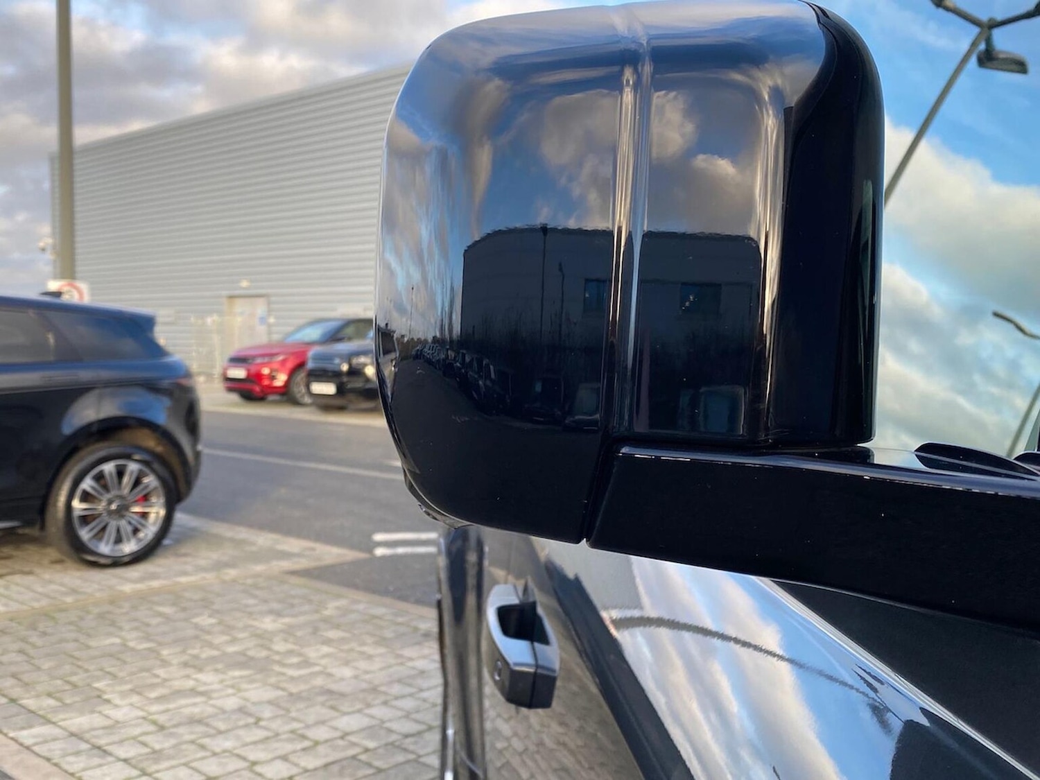 Used Land Rover Defender 2023 for sale - 76957537: Photo 31