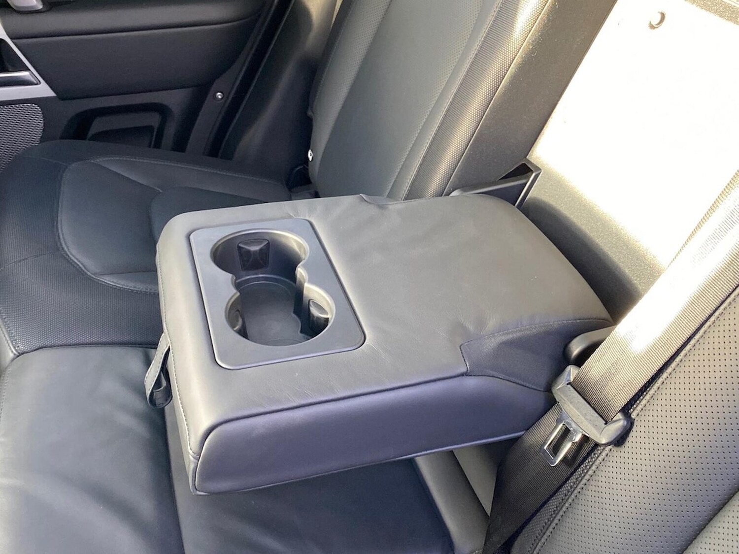 Used Land Rover Defender 2023 for sale - 76957537: Photo 36