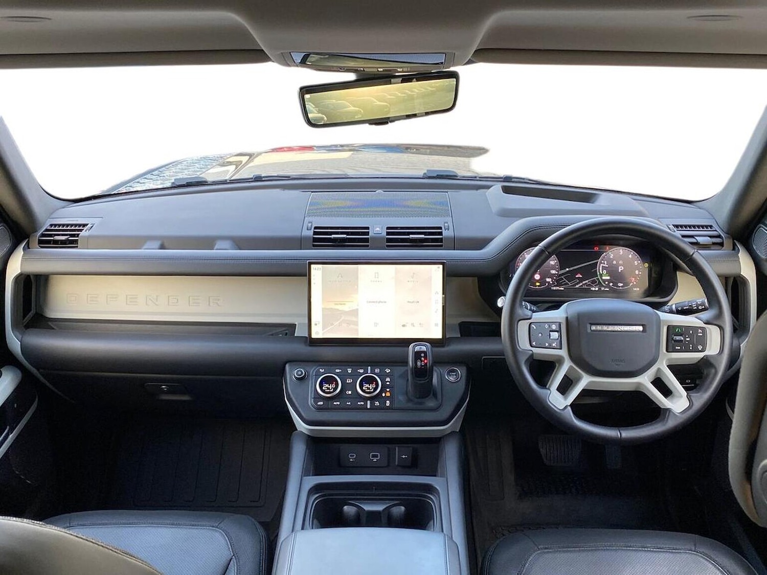 Used Land Rover Defender 2023 for sale - 76957537: Photo 9