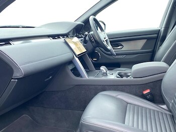 Used Land Rover Discovery Sport 2025 for sale - 77487999: Photo