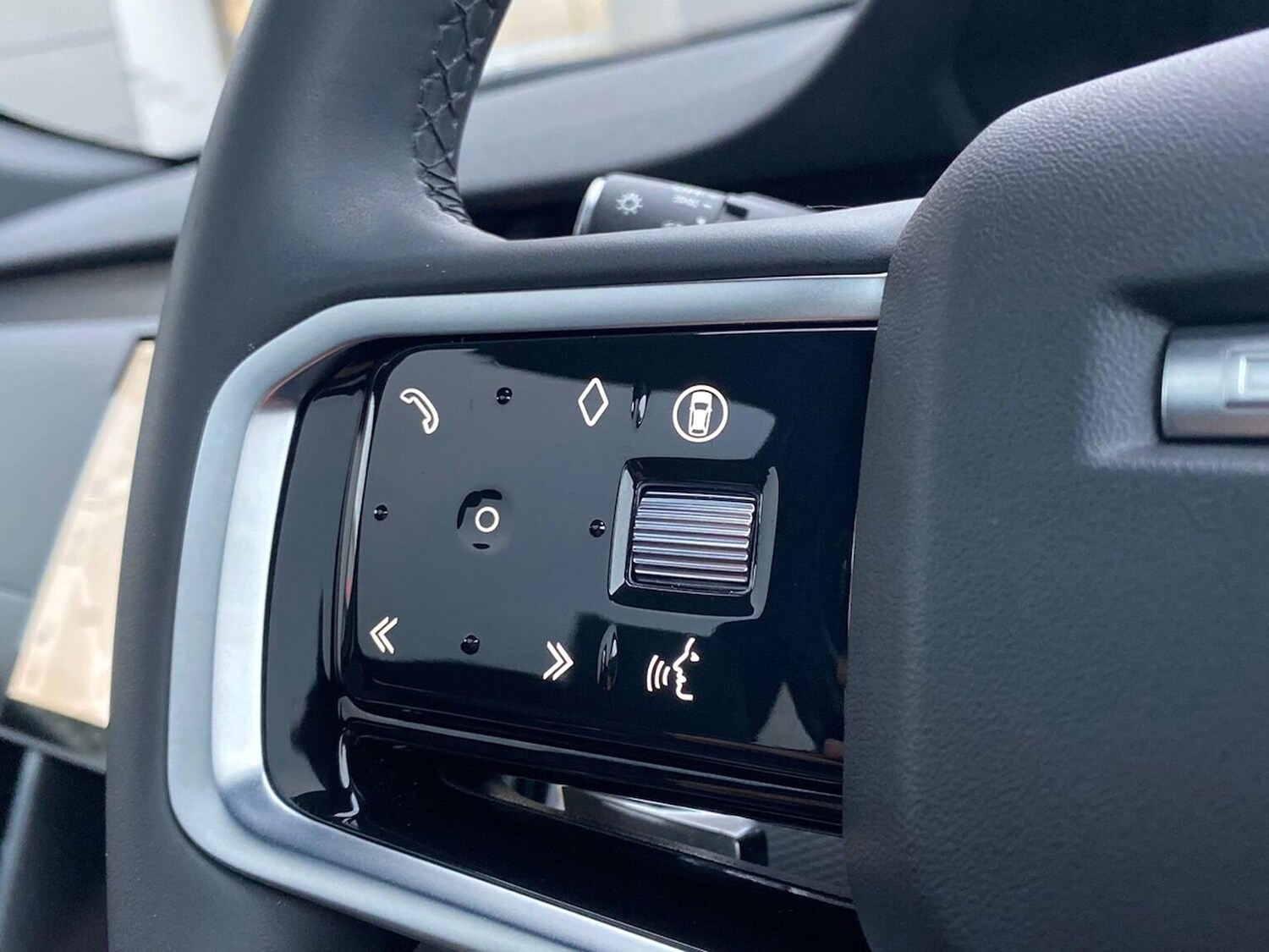 Used Land Rover Discovery Sport 2025 for sale - 77487999: Photo 41