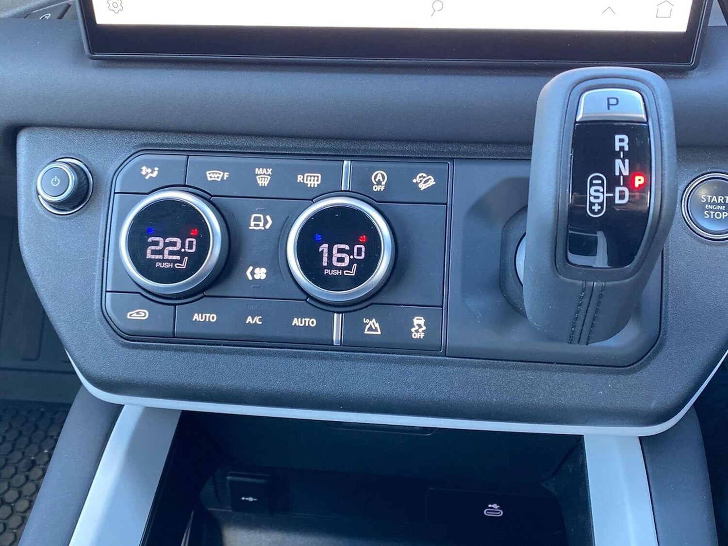 Used Land Rover Defender 2024 for sale - 78193467: Photo 23