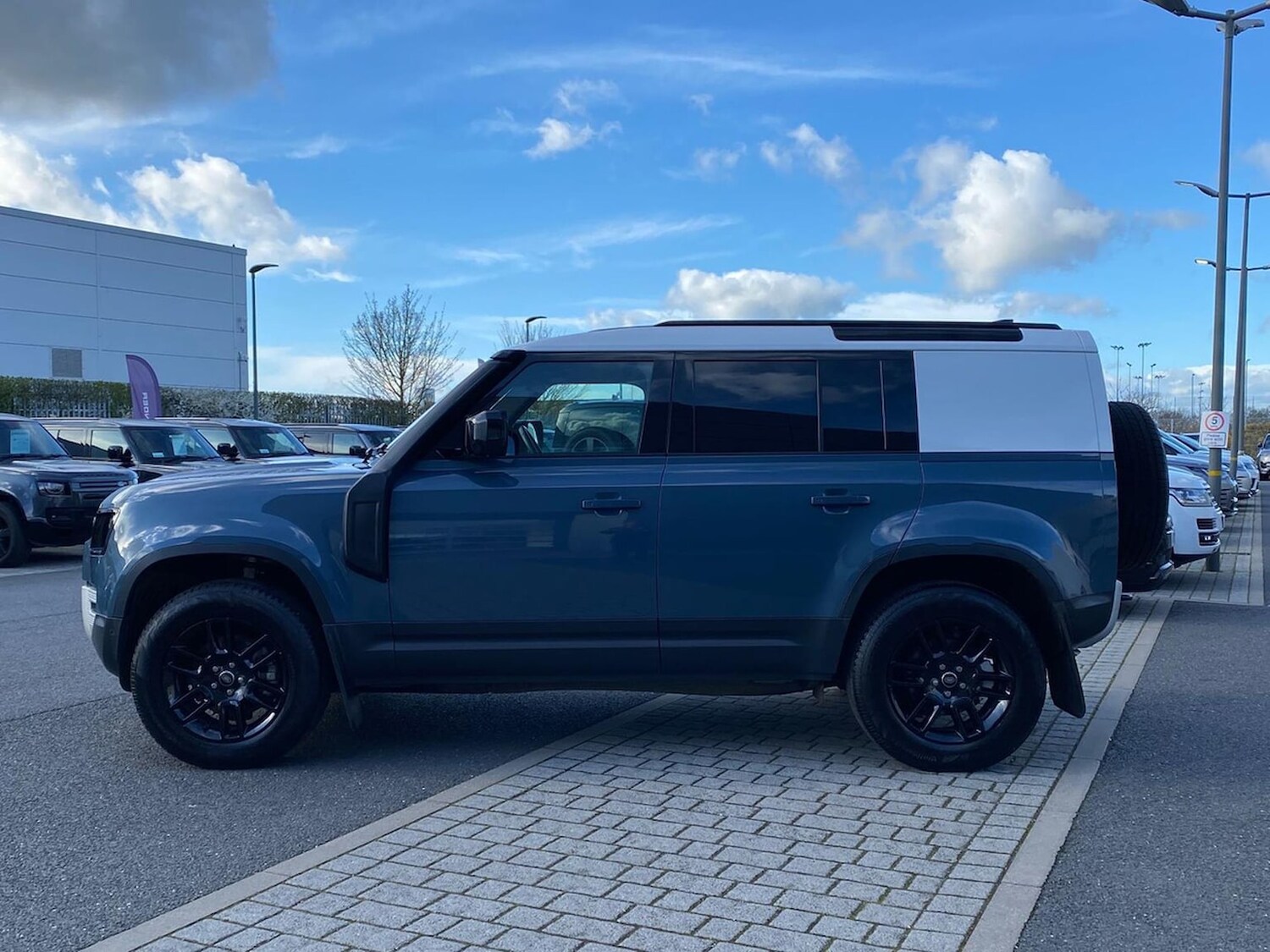 Used Land Rover Defender 2024 for sale - 78193467: Photo 36