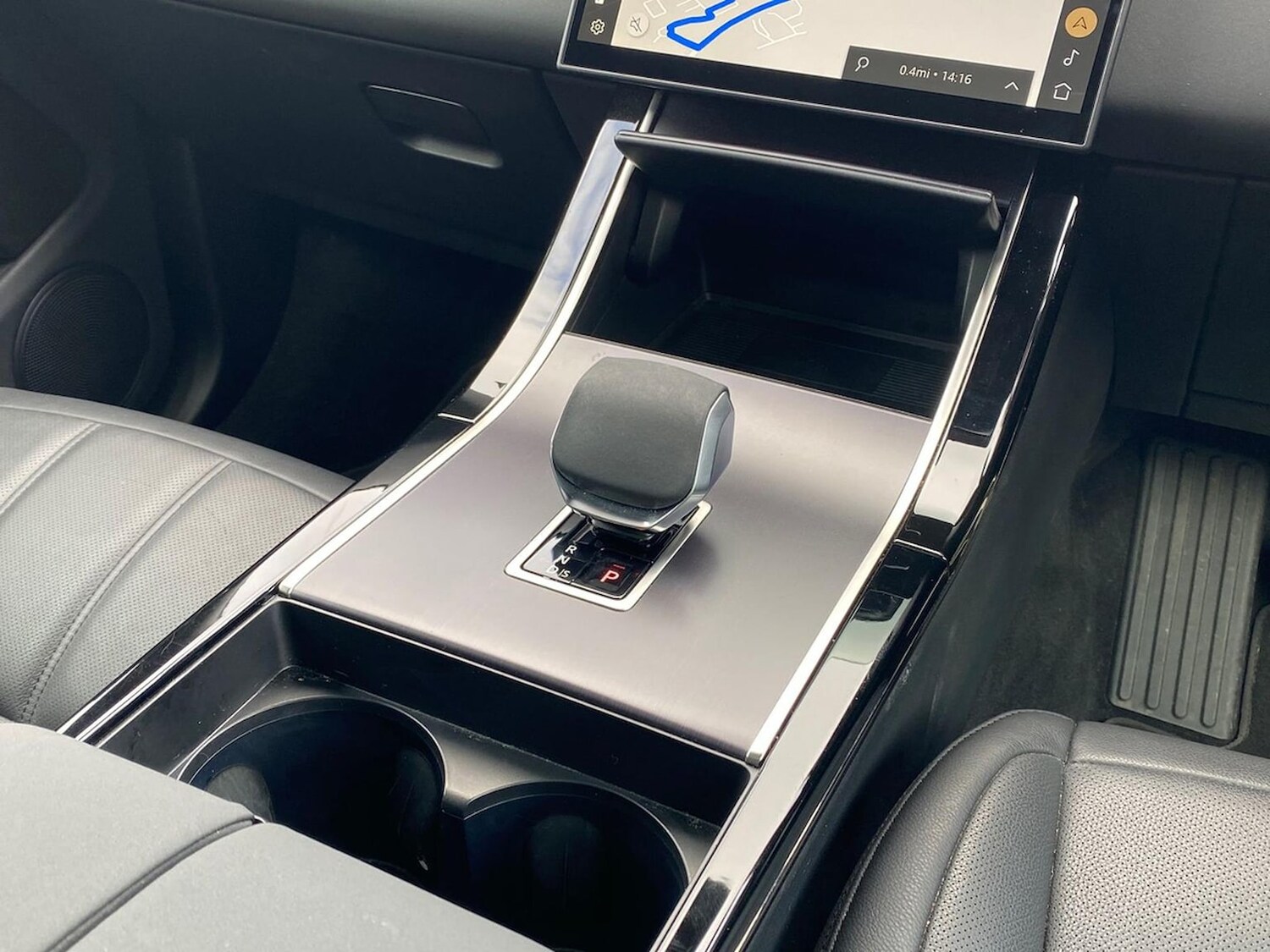 Used Land Rover Range Rover Evoque 2025 for sale - 76005812: Photo 13