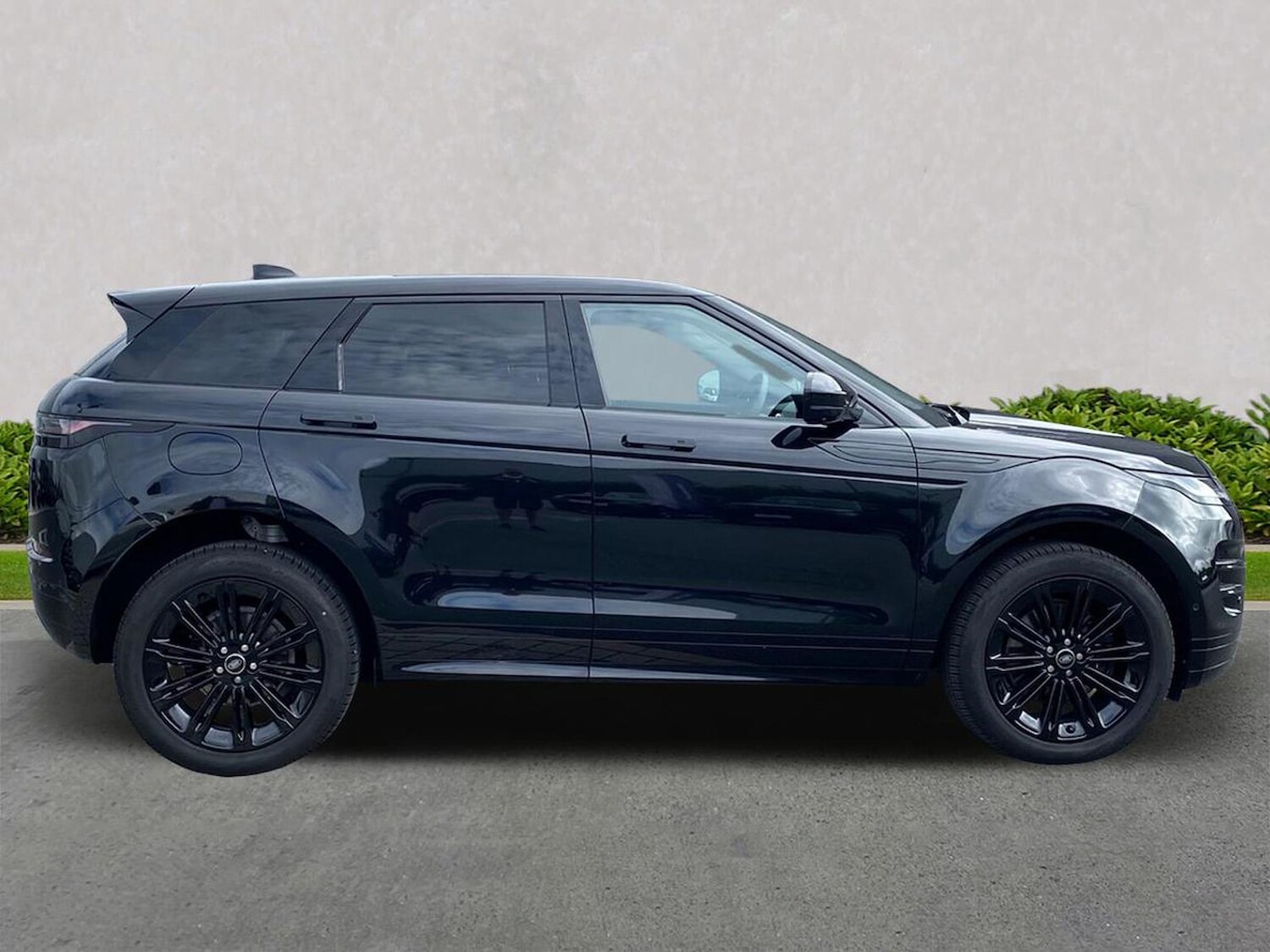 Used Land Rover Range Rover Evoque 2025 for sale - 76005812: Photo 5