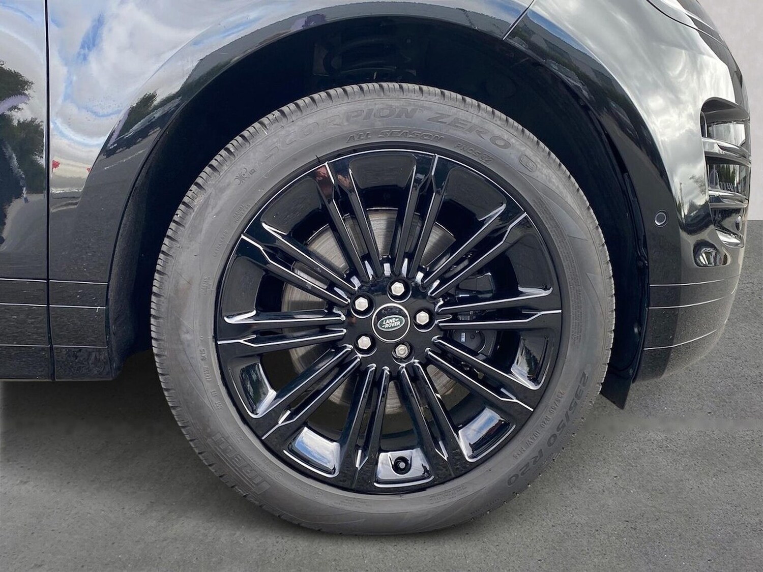 Used Land Rover Range Rover Evoque 2025 for sale - 76005812: Photo 8