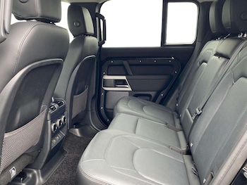 Used Land Rover Defender 2024 for sale - 78317169: Photo