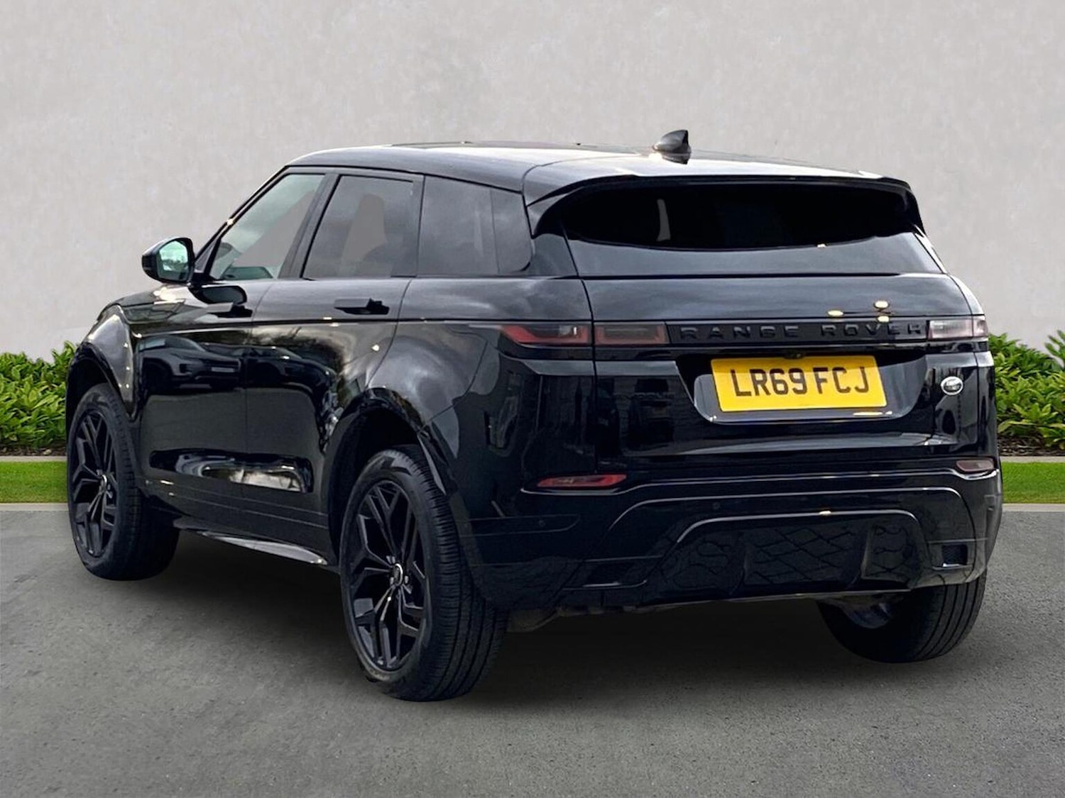 Used Land Rover Range Rover Evoque 2019 for sale - 76455192: Photo 2