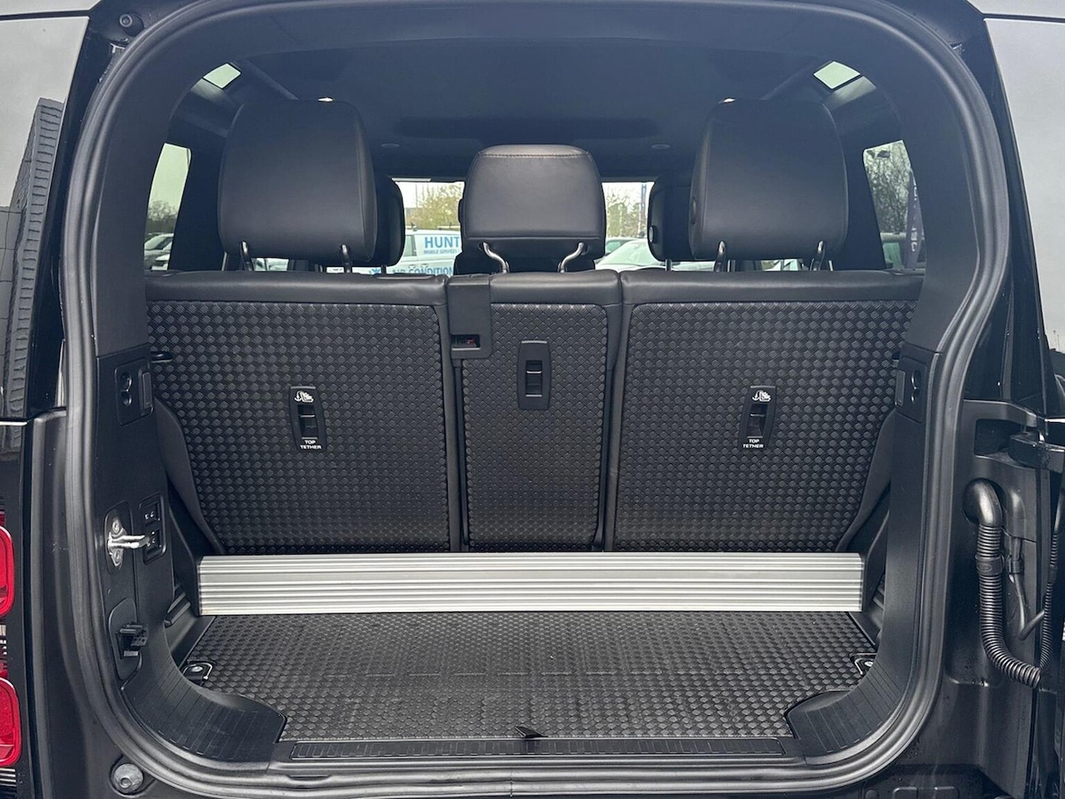 Used Land Rover Defender 2024 for sale - 78018473: Photo 10