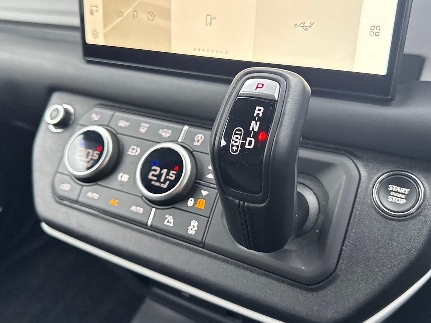 Used Land Rover Defender 2024 for sale - 78018473: Photo 13