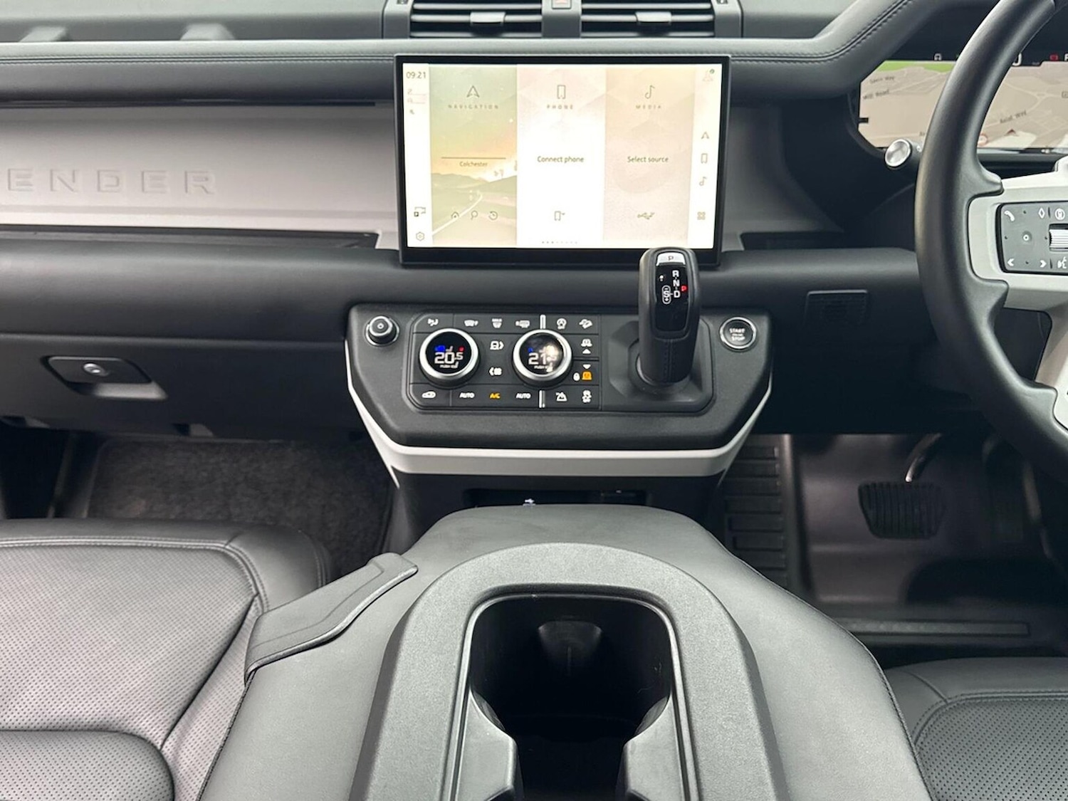 Used Land Rover Defender 2024 for sale - 78018473: Photo 14