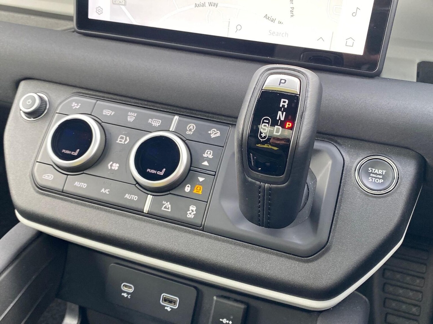 Used Land Rover Defender 2022 for sale - 76559807: Photo 13