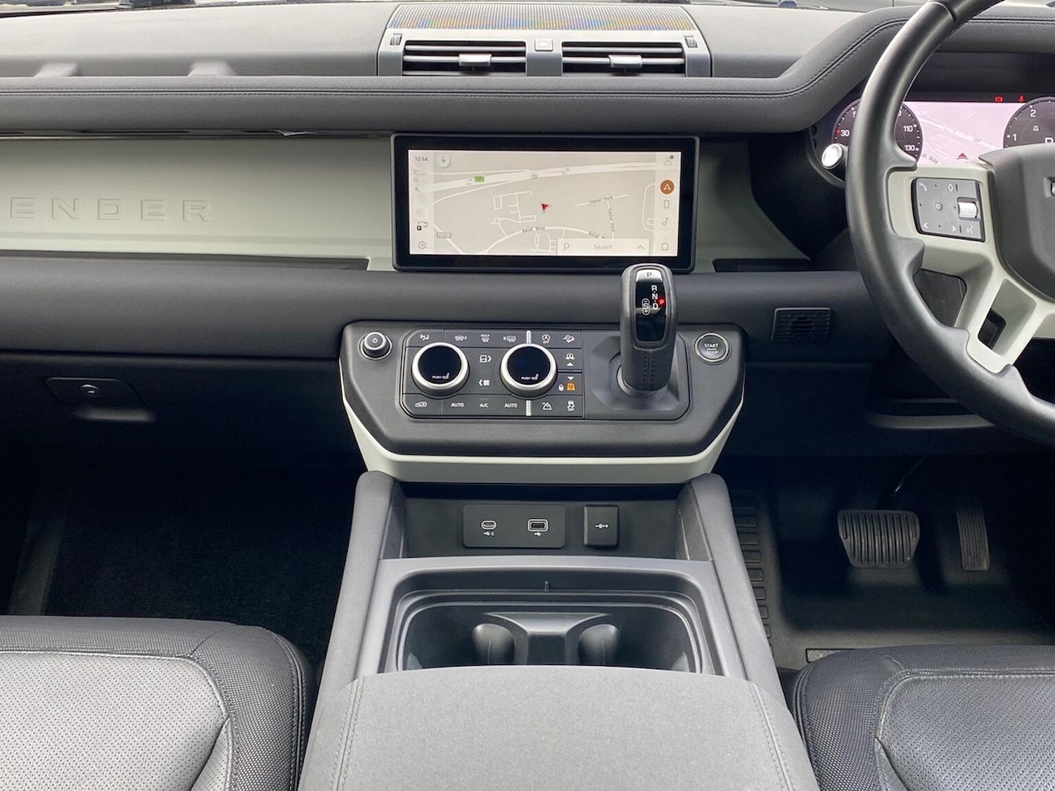 Used Land Rover Defender 2022 for sale - 76559807: Photo 14