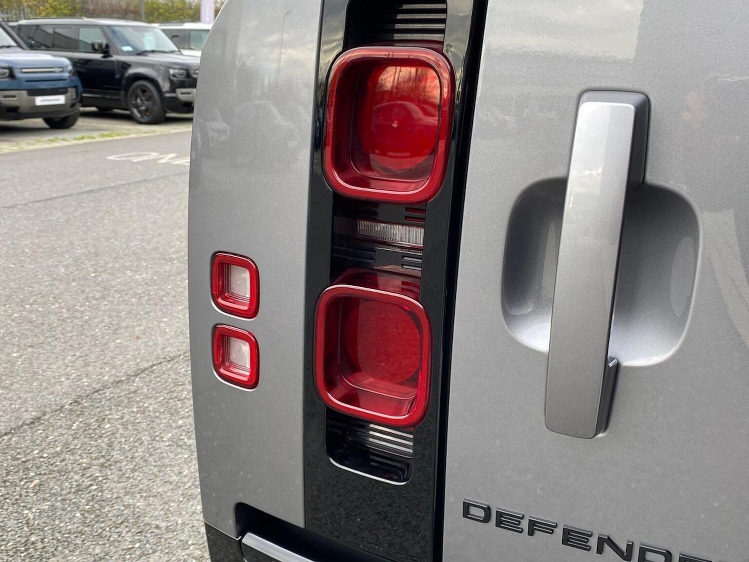 Used Land Rover Defender 2022 for sale - 76559807: Photo 19