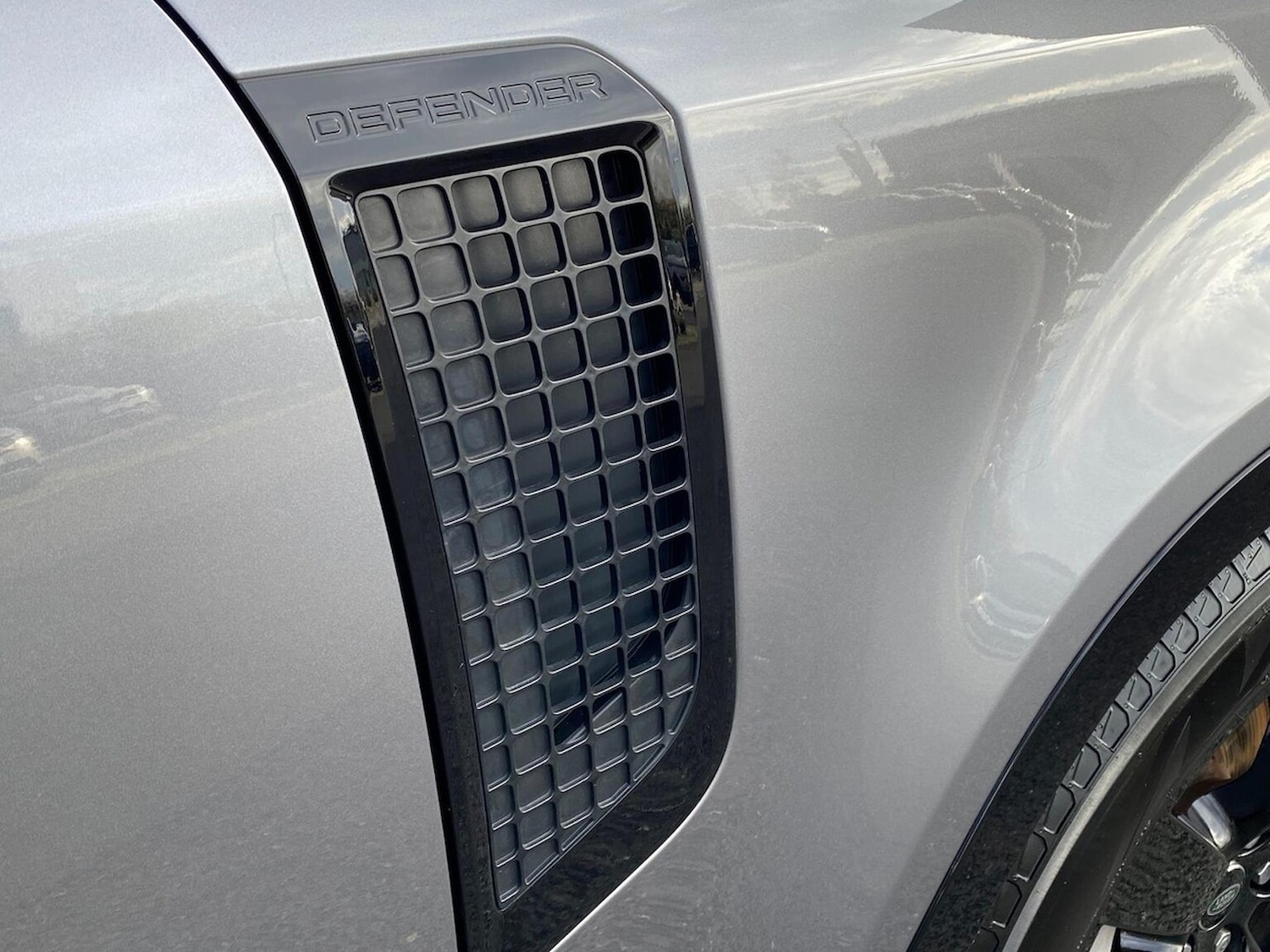 Used Land Rover Defender 2022 for sale - 76559807: Photo 25