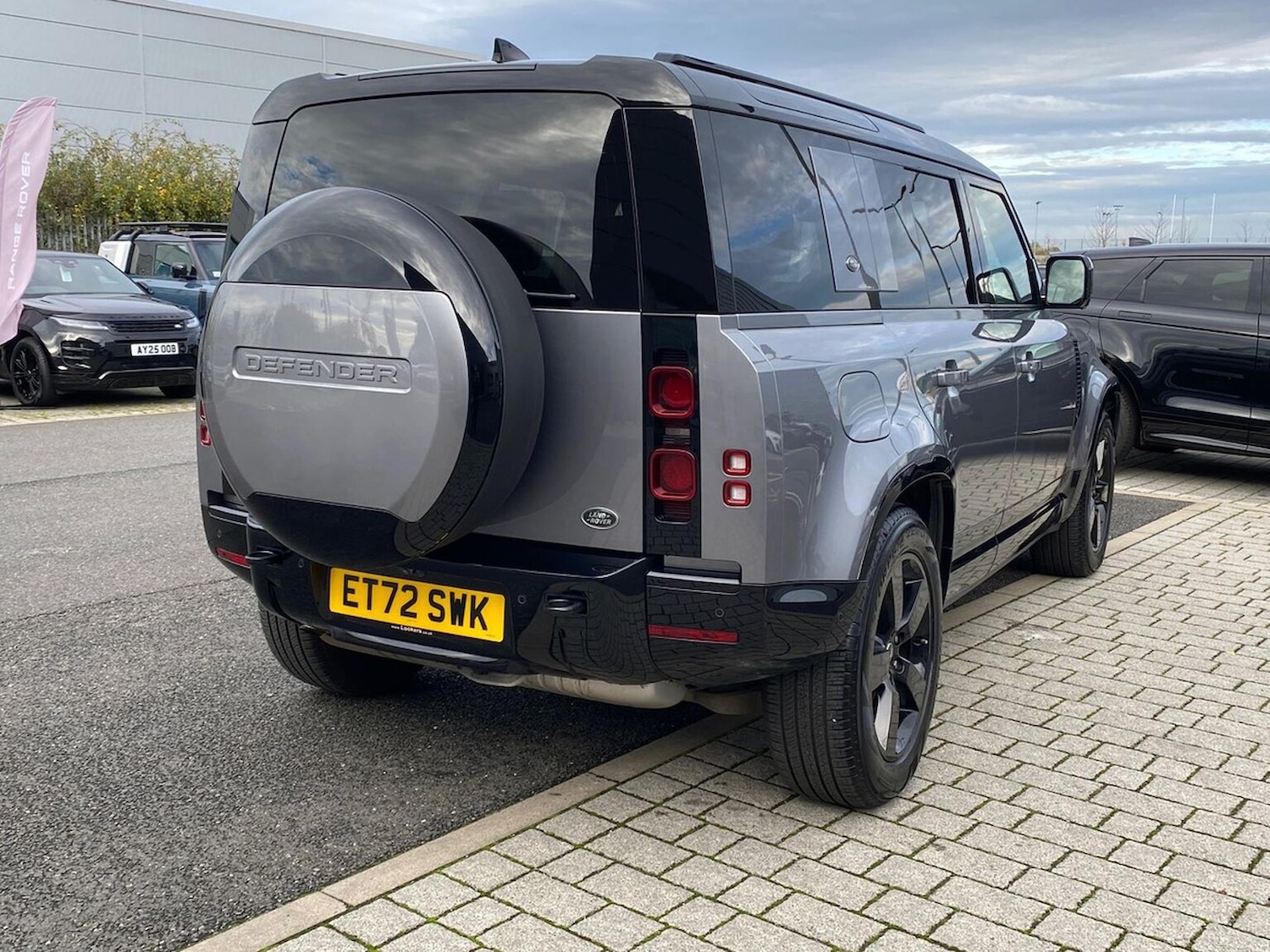 Used Land Rover Defender 2022 for sale - 76559807: Photo 32