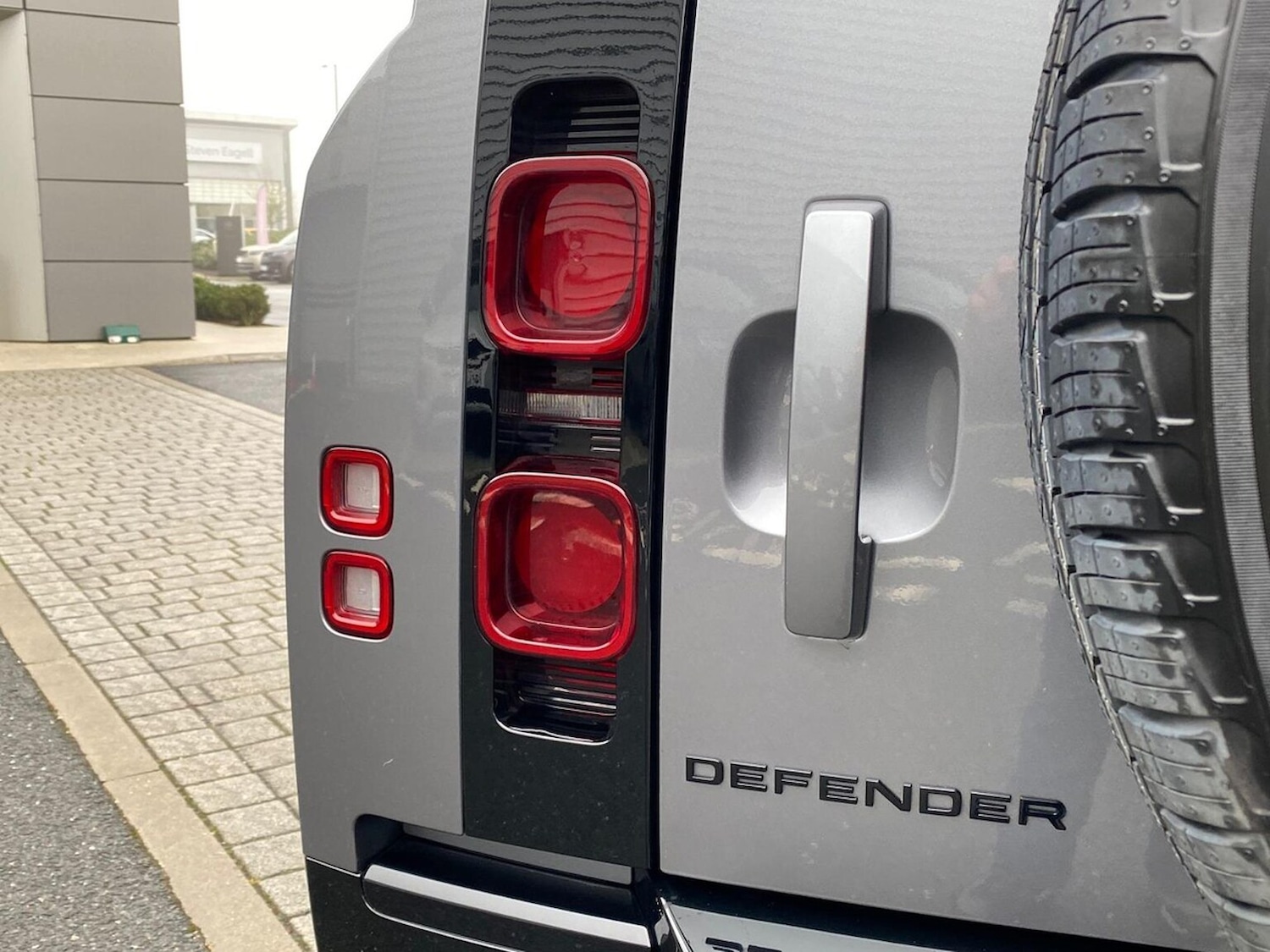 Used Land Rover Defender 2024 for sale - 77946127: Photo 26