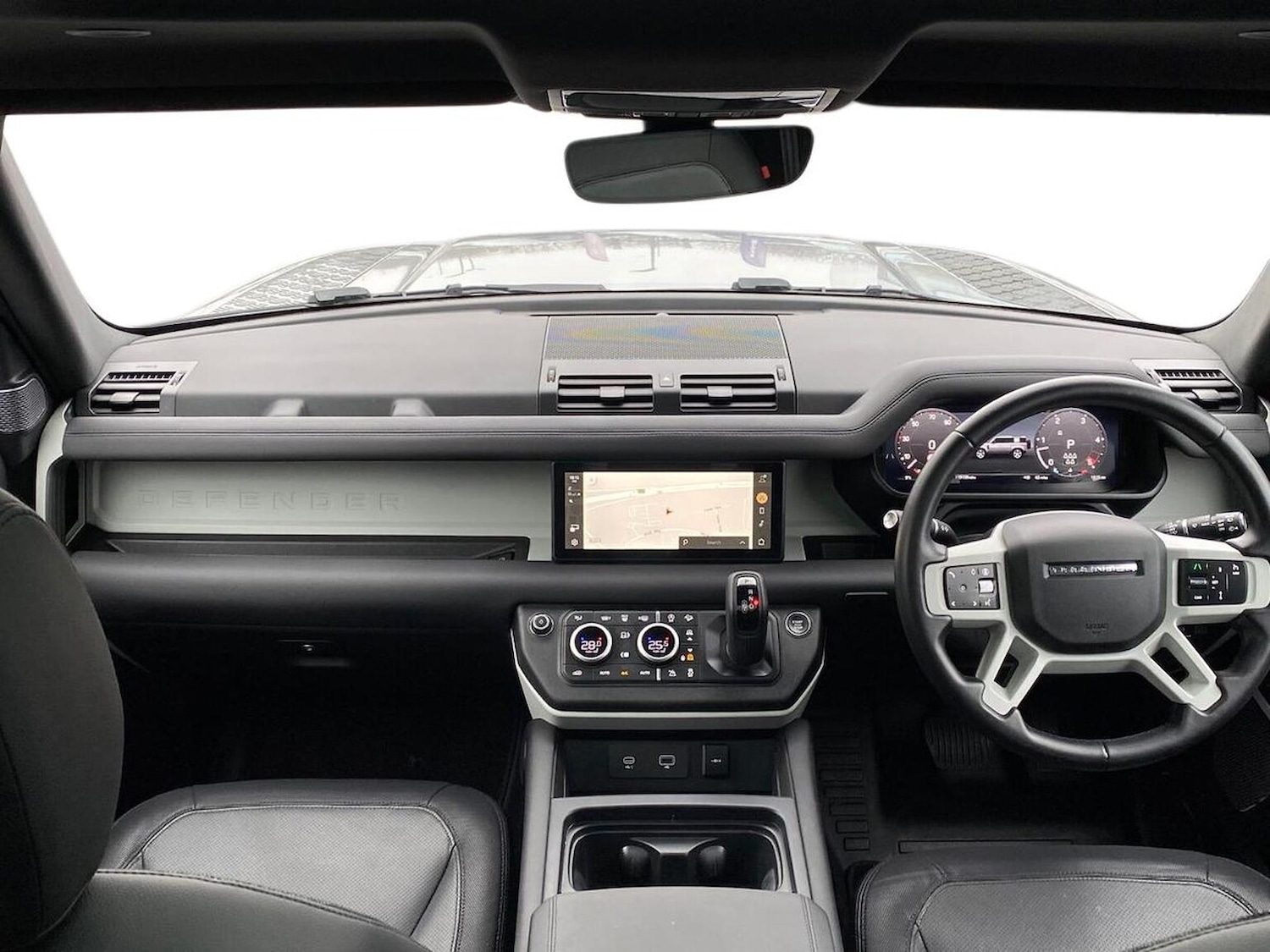 Used Land Rover Defender 2024 for sale - 77946127: Photo 9