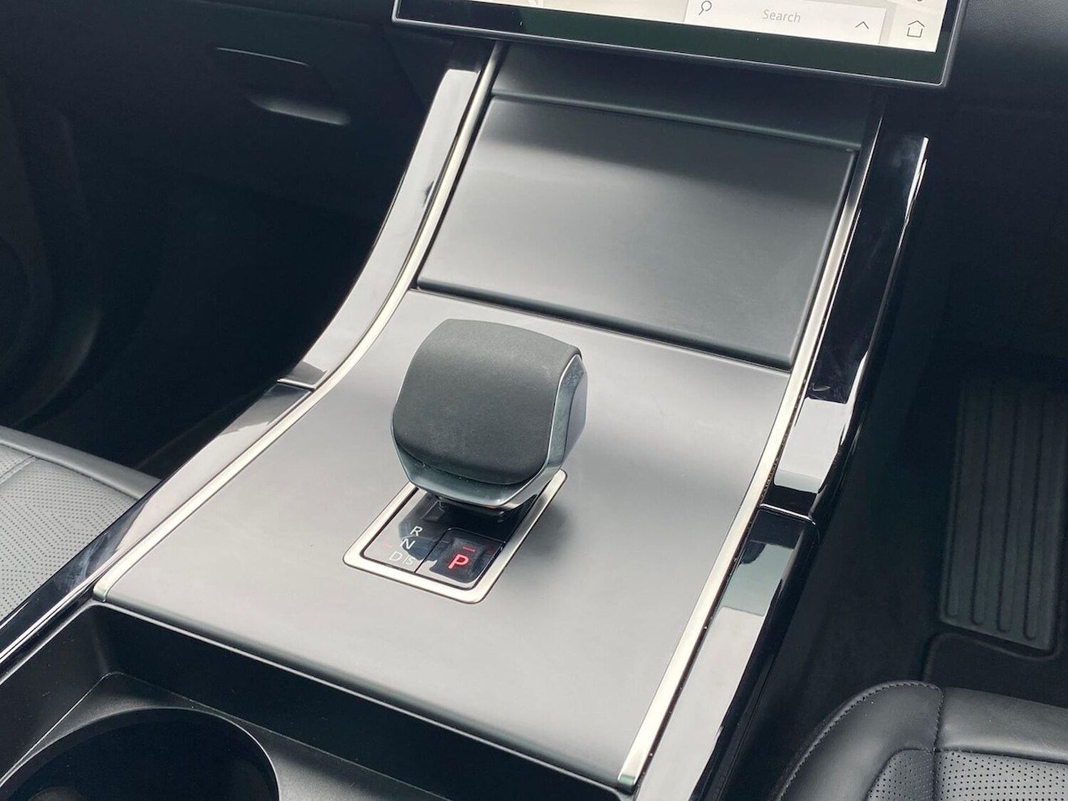 Used Land Rover Range Rover Evoque 2025 for sale - 75994918: Photo 13