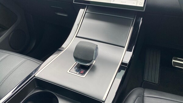 Used Land Rover Range Rover Evoque 2025 for sale - 75994918: Photo 13