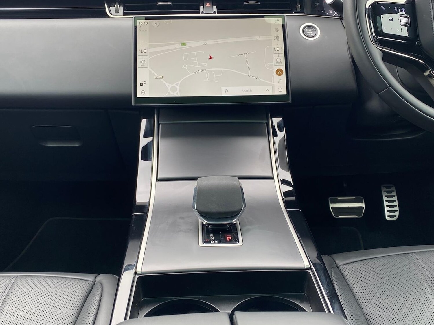 Used Land Rover Range Rover Evoque 2025 for sale - 75994918: Photo 14